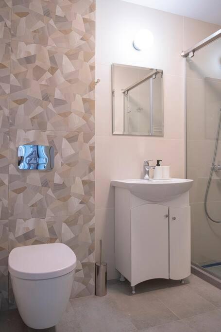 Madrid: A Modern 2-Bedroom Apartment With Parking Sofya Dış mekan fotoğraf