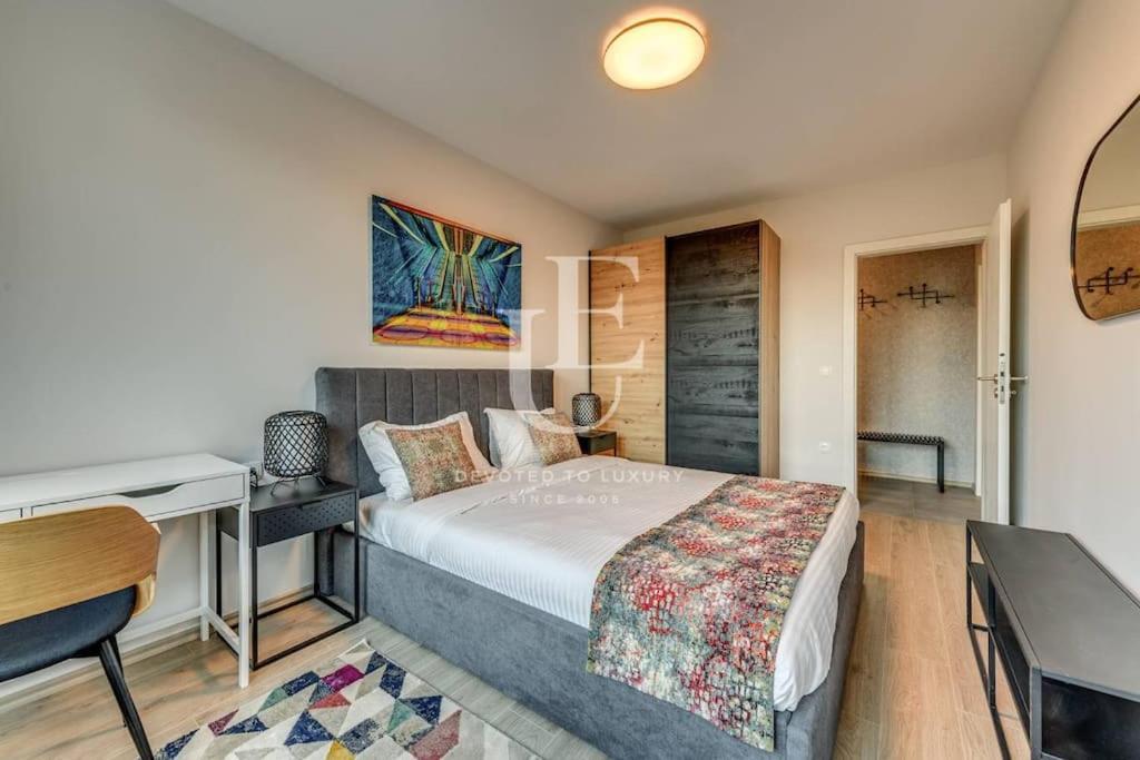 Madrid: A Modern 2-Bedroom Apartment With Parking Sofya Dış mekan fotoğraf